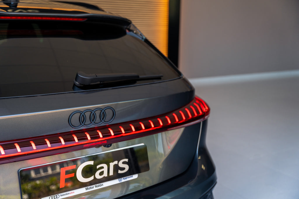 AUDI A5 Avant TDI 204 CV Black Line