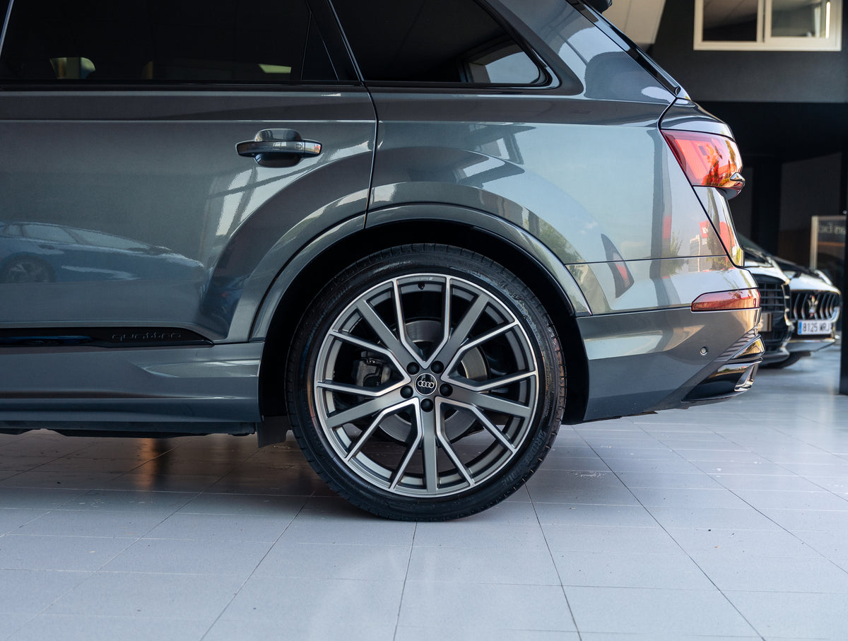 AUDI SQ7 QUATTRO