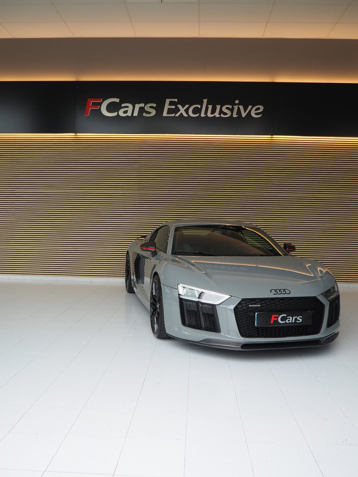 AUDI R8 5.2 FSI PLUS QUATTRO S TRONIC