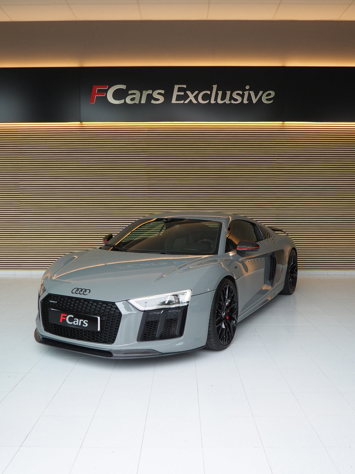 AUDI R8 5.2 FSI PLUS QUATTRO S TRONIC