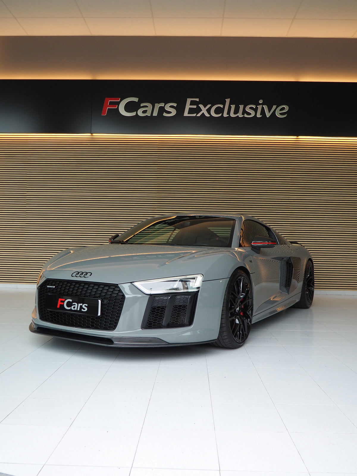 AUDI R8 5.2 FSI PLUS QUATTRO S TRONIC
