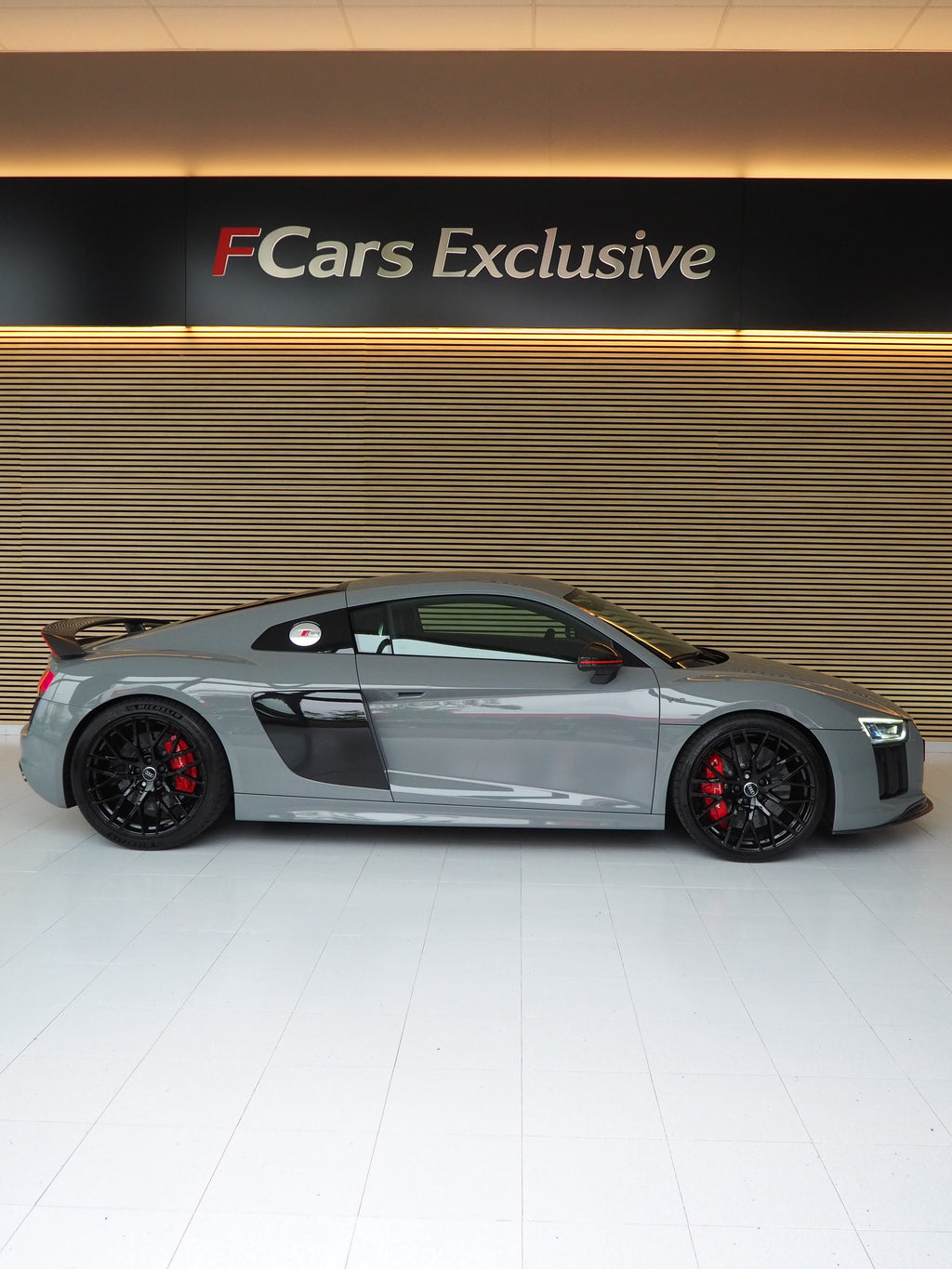 AUDI R8 5.2 FSI PLUS QUATTRO S TRONIC
