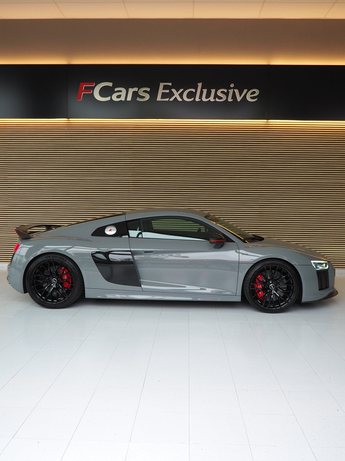 AUDI R8 5.2 FSI PLUS QUATTRO S TRONIC