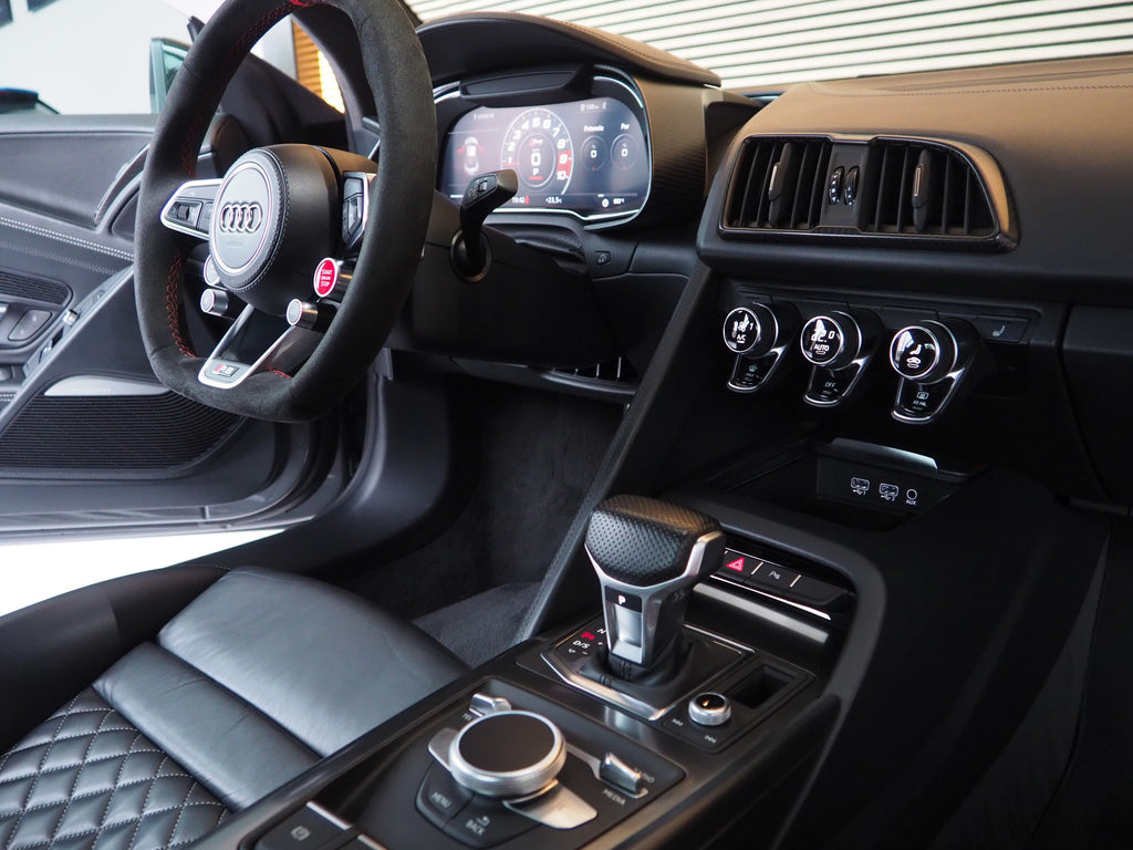 AUDI R8 5.2 FSI PLUS QUATTRO S TRONIC