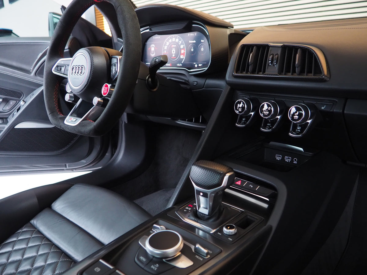 AUDI R8 5.2 FSI PLUS QUATTRO S TRONIC