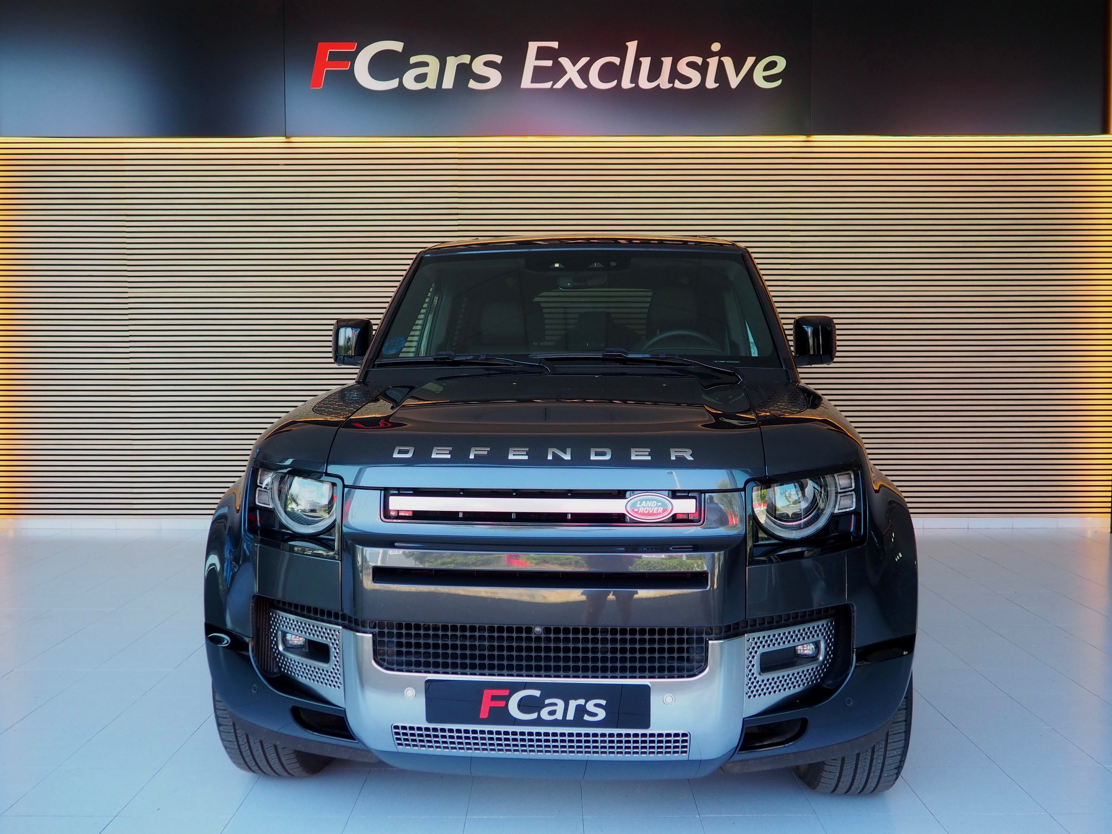 LAND-ROVER Defender 2.0 Si4 404 SE 110 Auto 4WD PHEV